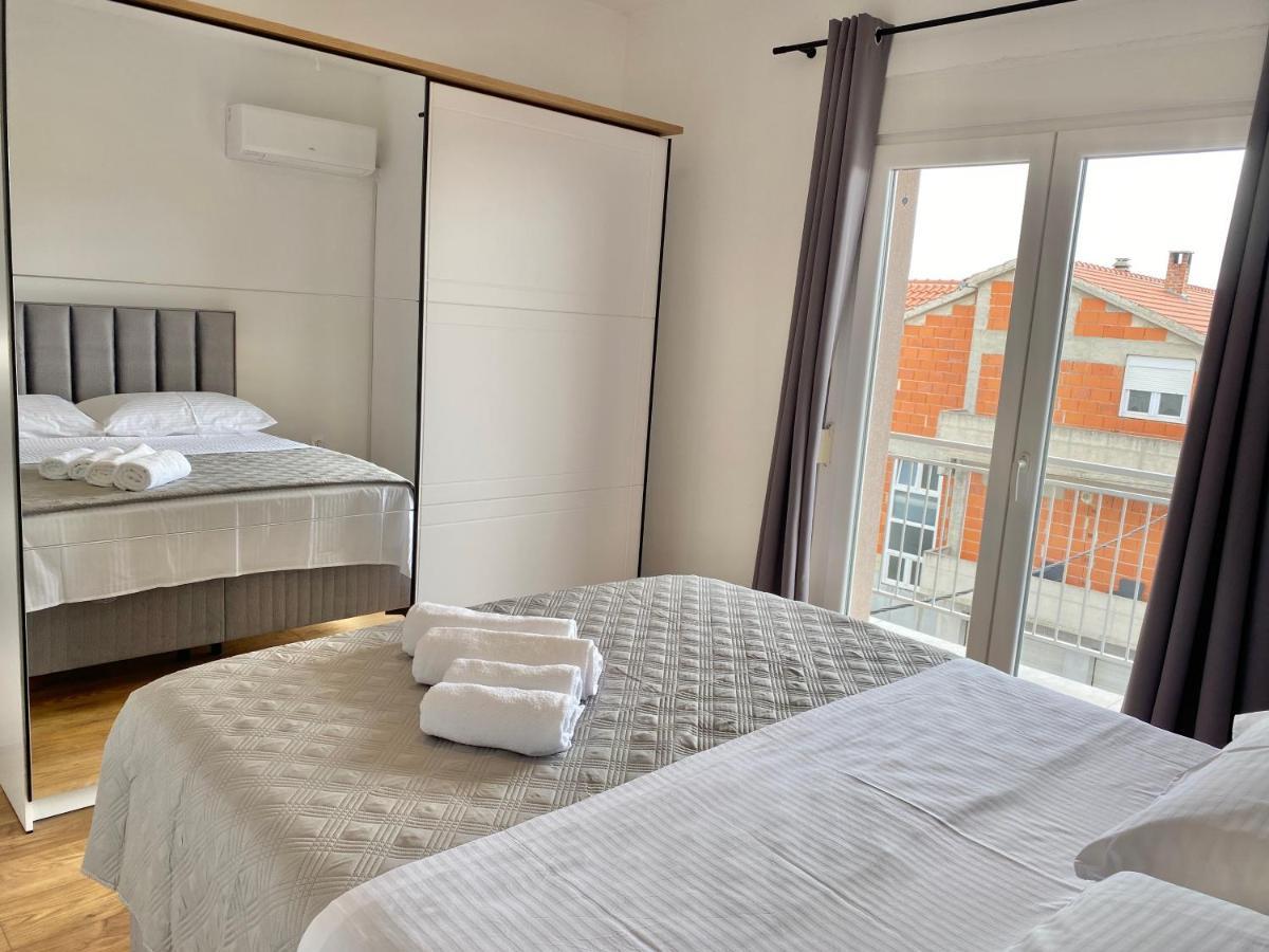 West Apartments Zadar Buitenkant foto
