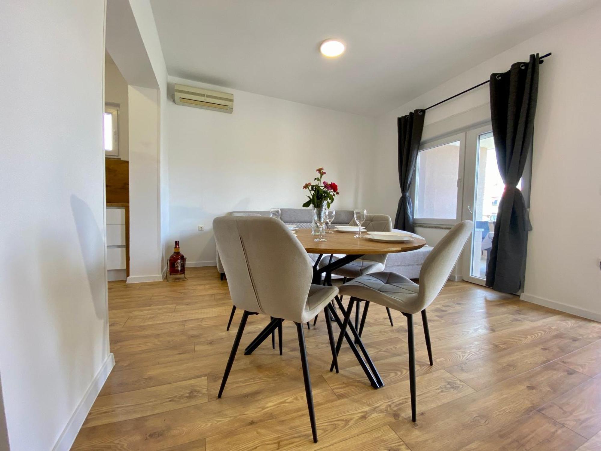 West Apartments Zadar Buitenkant foto